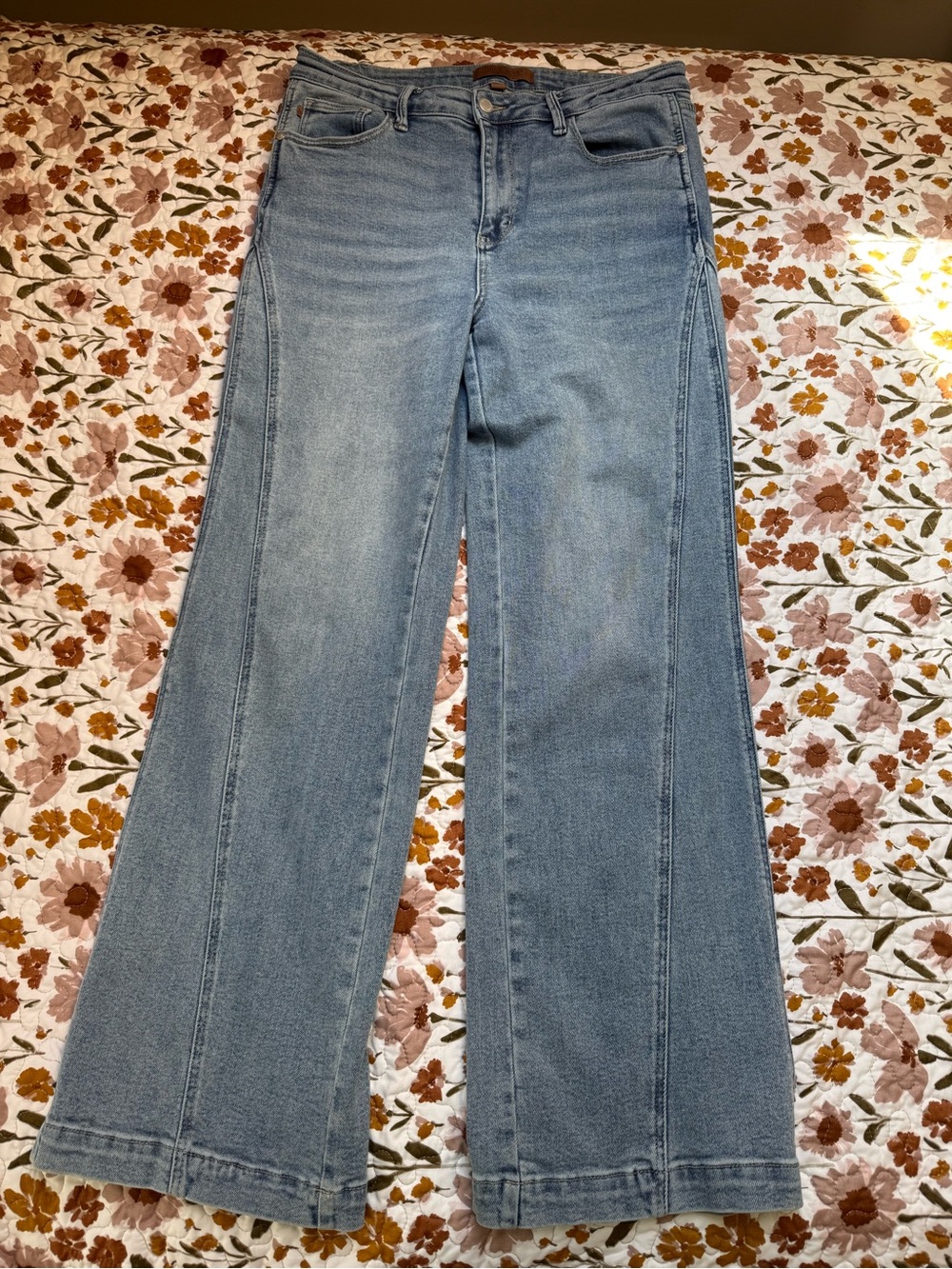 Judy Blue Light Blue Wide-Leg Jeans